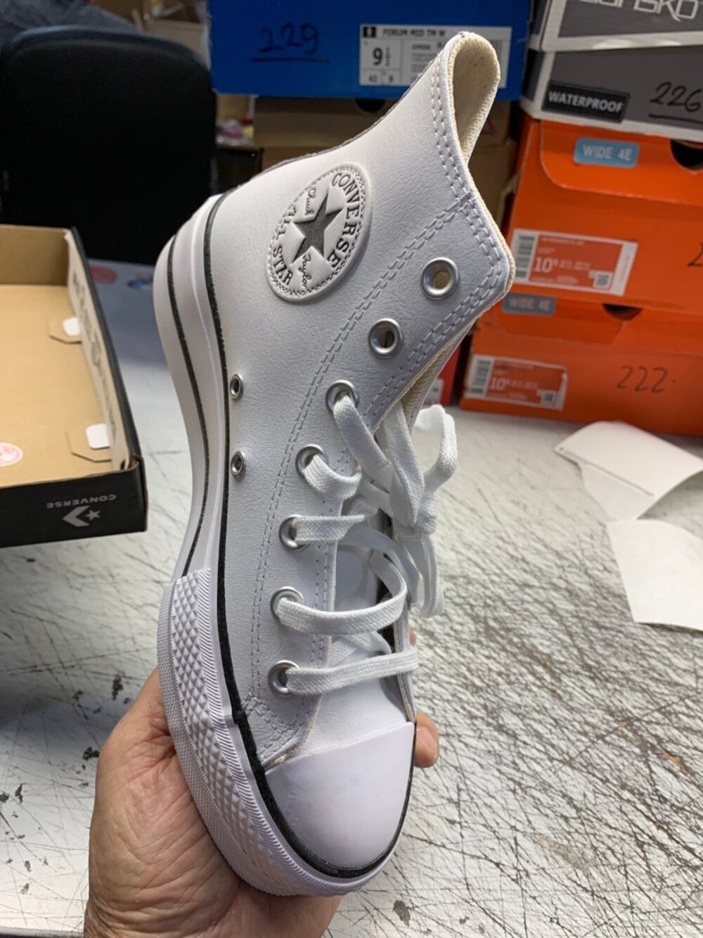 Converse Women's Chuck Taylor All Star Lift Platform Leather High Top